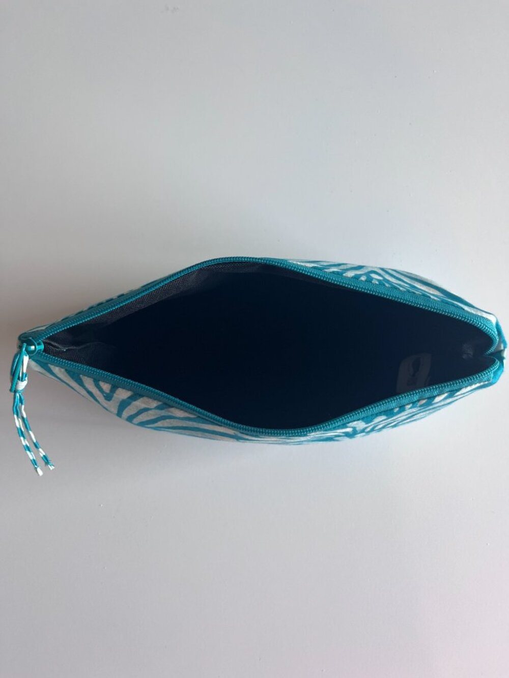 Two Queen Alaffia Cosmetic Bags, NWOT - Picture 5 of 12